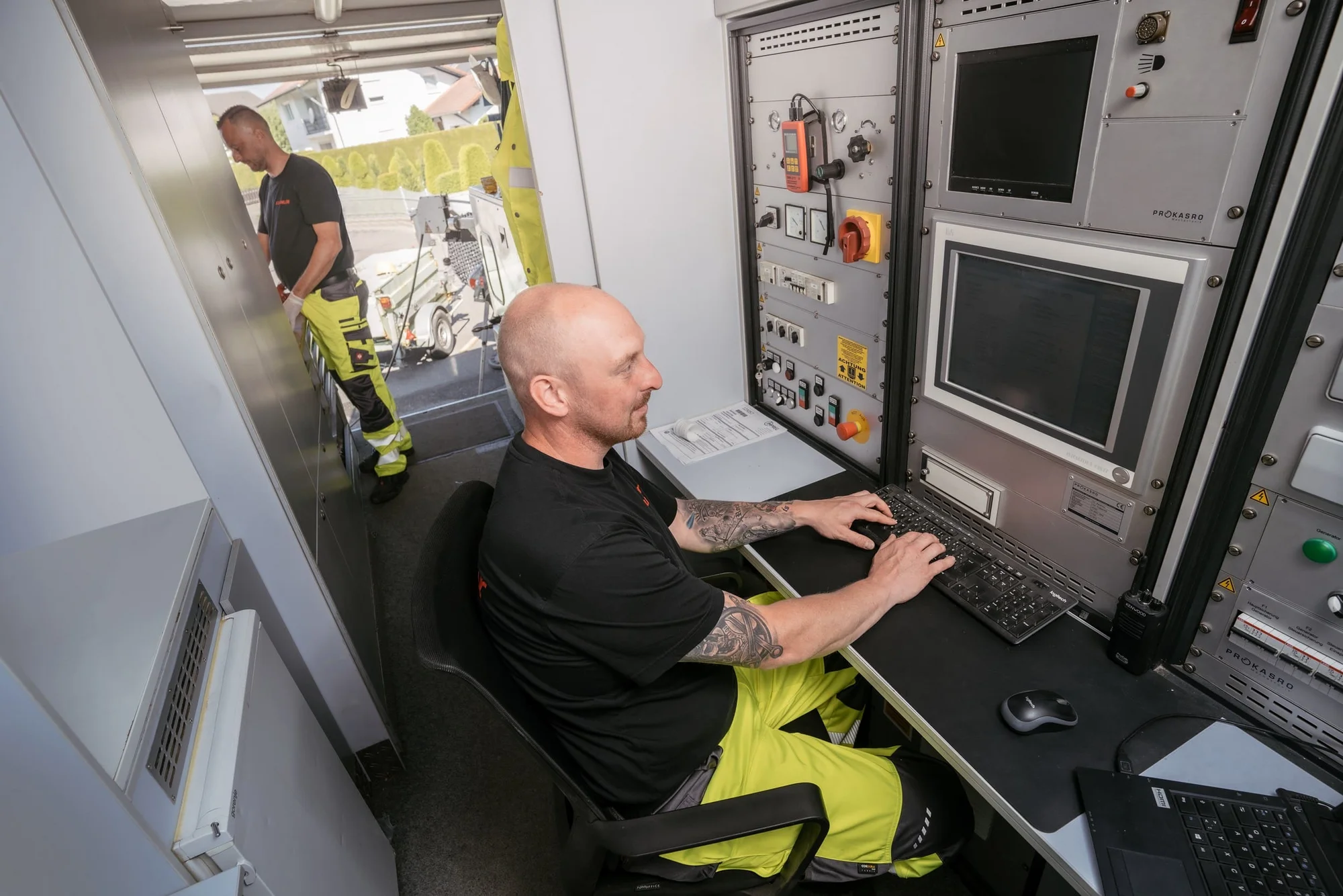 Team und Technik von Saugbagger Ansbach